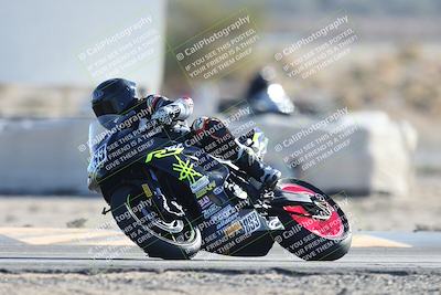 media/Dec-07-2025-CVMA (Sun) [[3e7d2de5dc]]/Race 12- Formula 40 MW and LW/